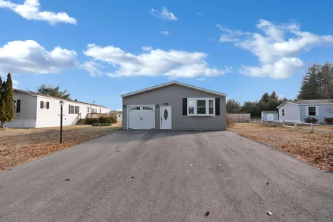 15 Daffodil Hill Lane Rochester NH 03868