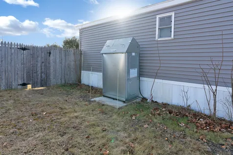 15 Daffodil Hill Lane Rochester NH 03868