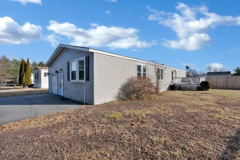 15 Daffodil Hill Lane Rochester NH 03868