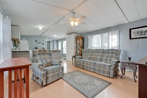 15 Daffodil Hill Lane Rochester NH 03868