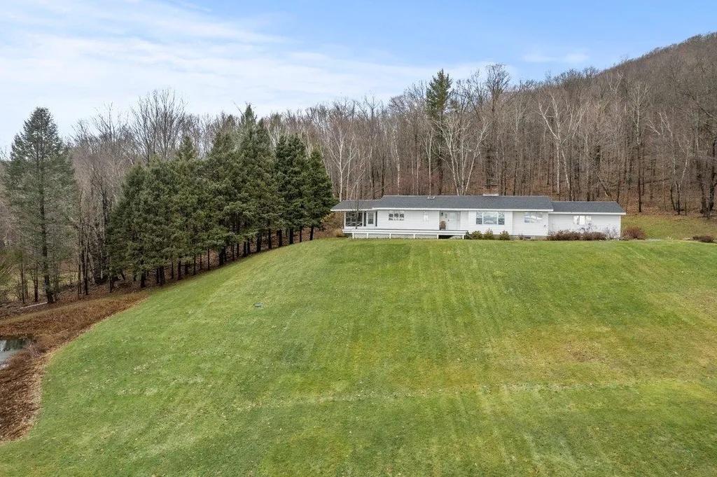 1516 West Mountain Road Shaftsbury VT 05262