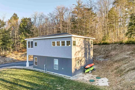 11 Sky Lane Wolfeboro NH 03894