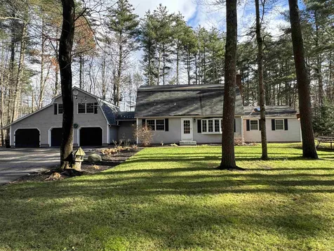 11 Warren Way Amherst NH 03031