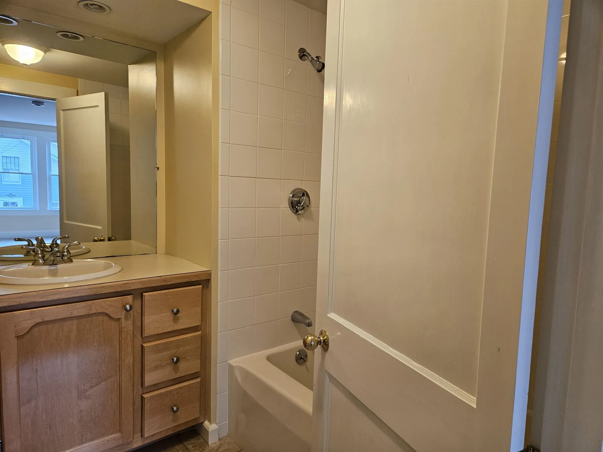 5 Williams Street Lebanon NH 03766