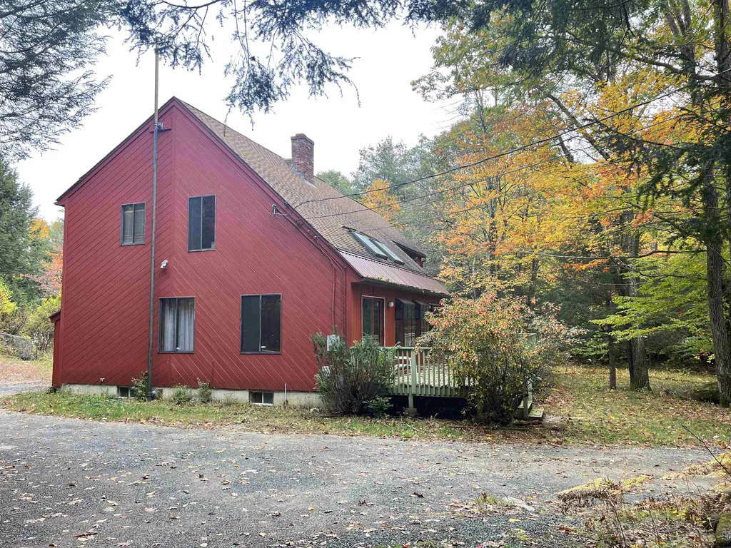 85 Mount Delight Road Deerfield NH 03037