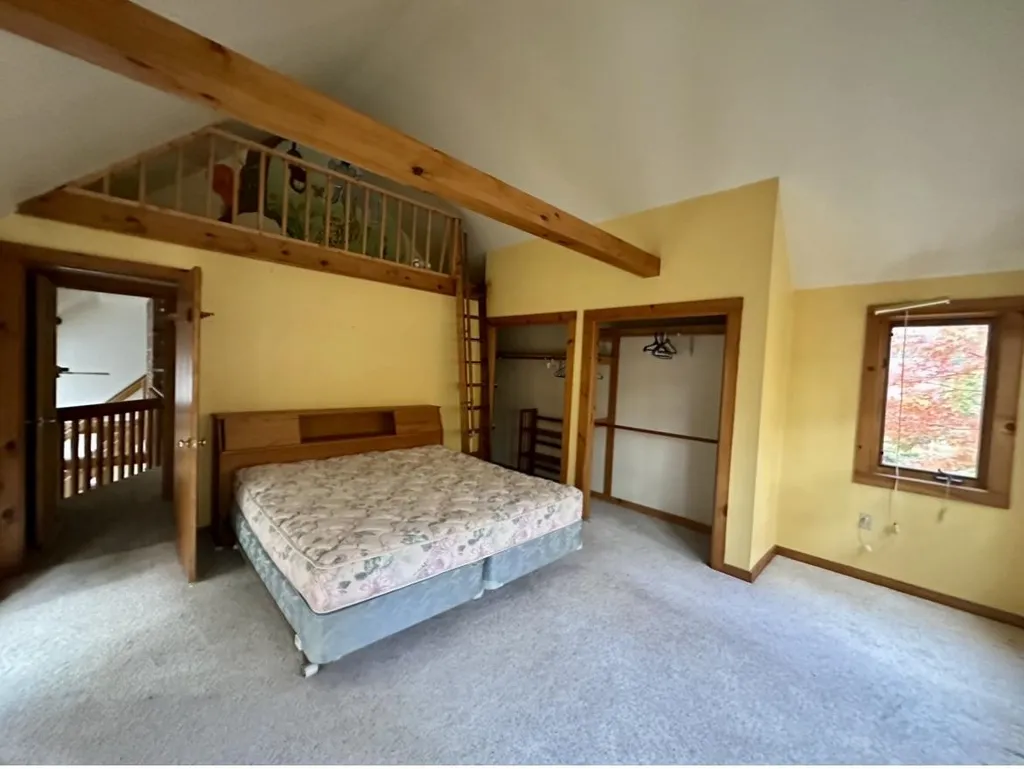 85 Mount Delight Road Deerfield NH 03037