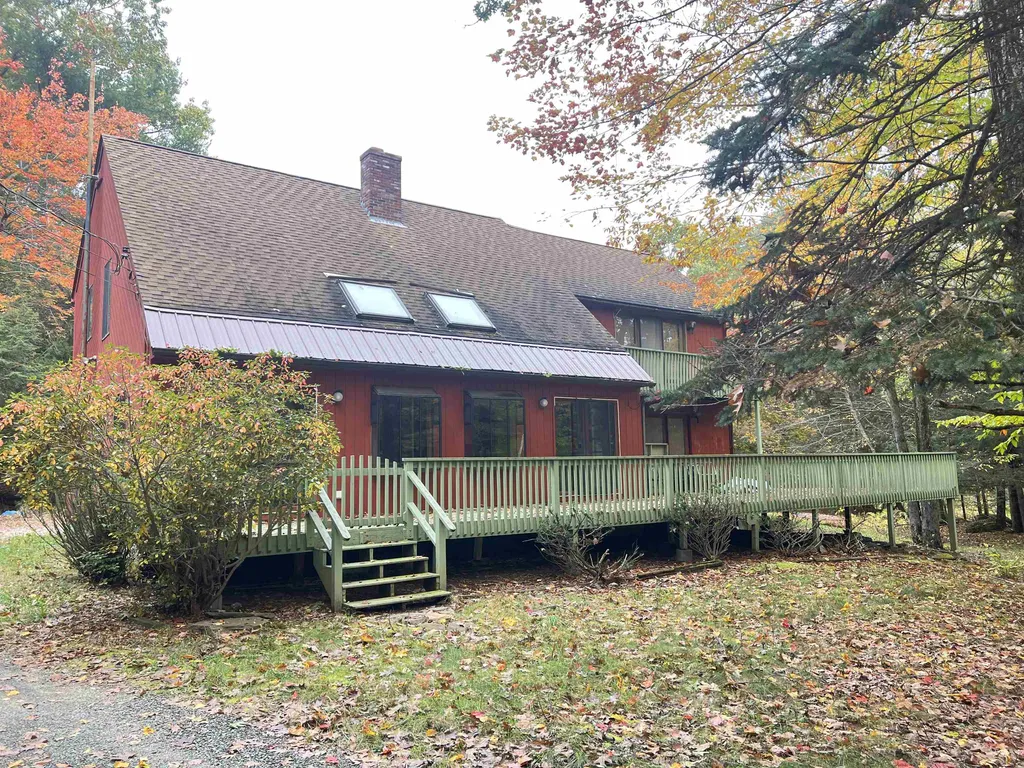85 Mount Delight Road Deerfield NH 03037