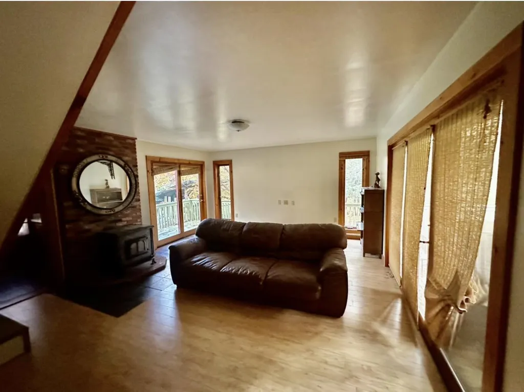 85 Mount Delight Road Deerfield NH 03037