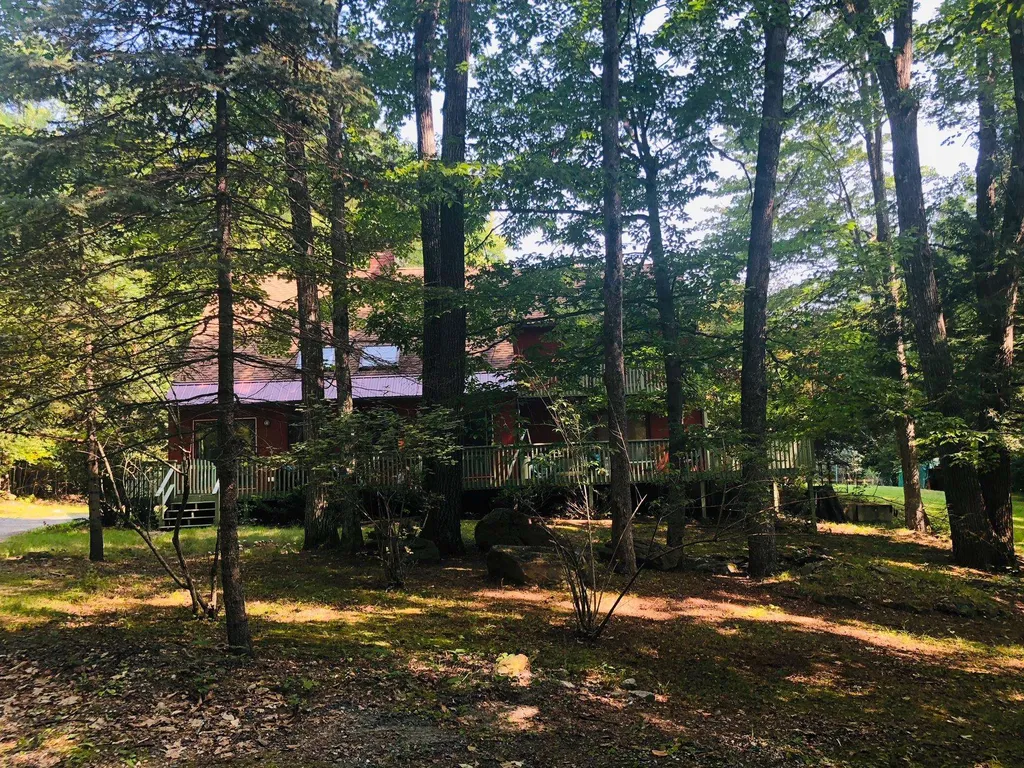 85 Mount Delight Road Deerfield NH 03037