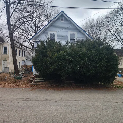 9 Moores Court Rochester NH 03867