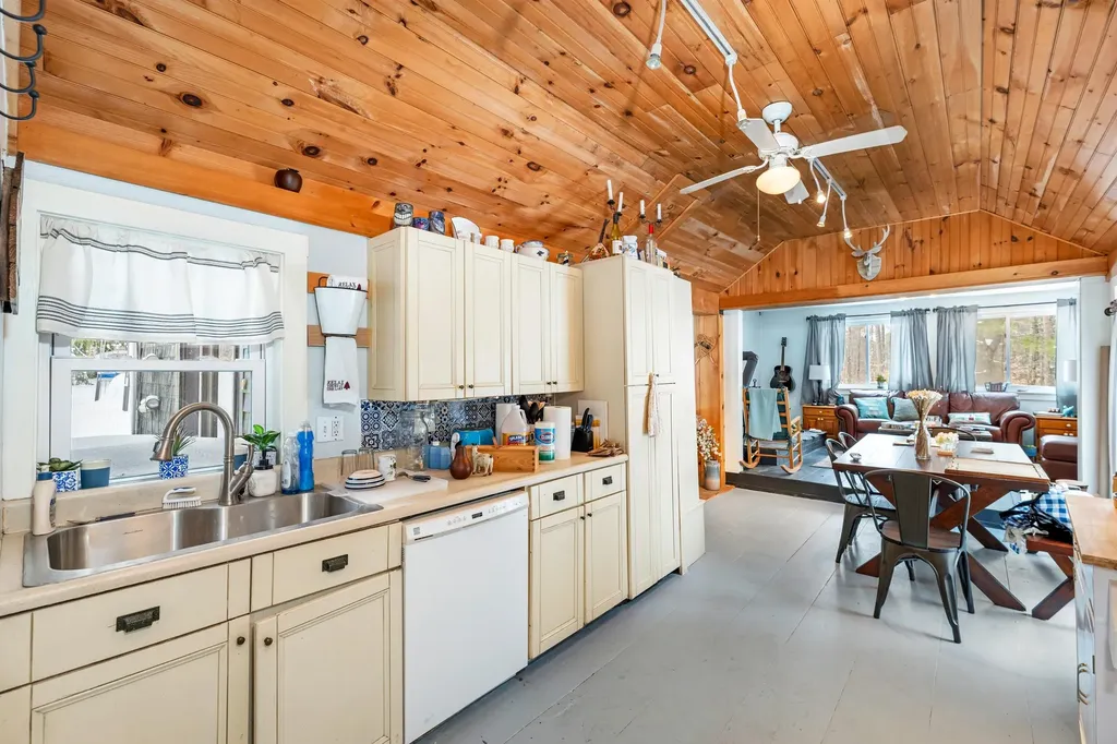 322 Kings Highway New Durham NH 03855