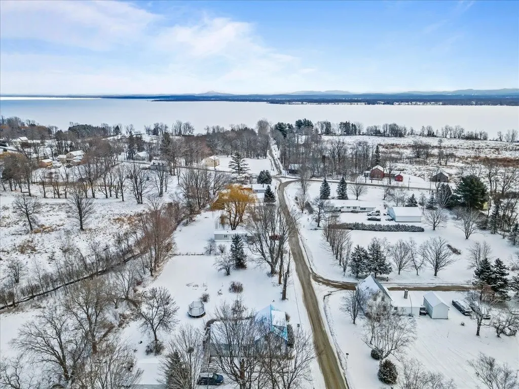 3899 Greenwoods Road Alburgh VT 05440