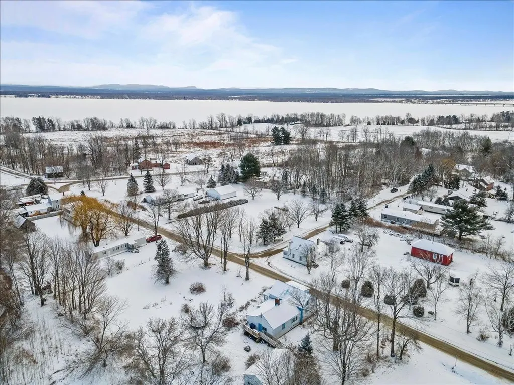 3899 Greenwoods Road Alburgh VT 05440