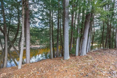 30 Evergreen Lane Hopkinton NH 03229