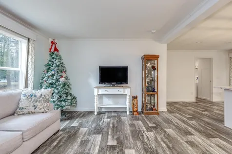 30 Evergreen Lane Hopkinton NH 03229