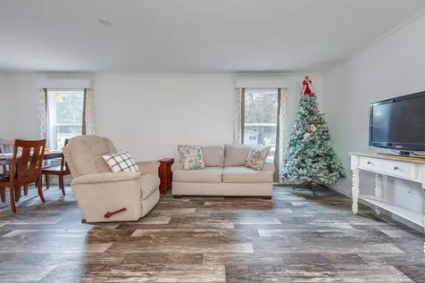30 Evergreen Lane Hopkinton NH 03229