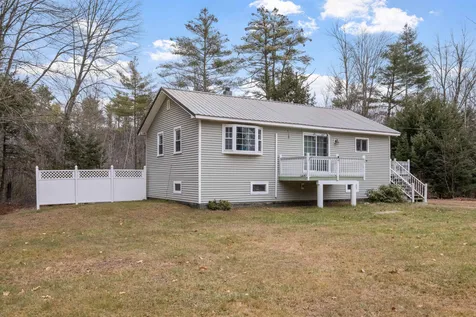 6 Mayflower Drive Chichester NH 03258