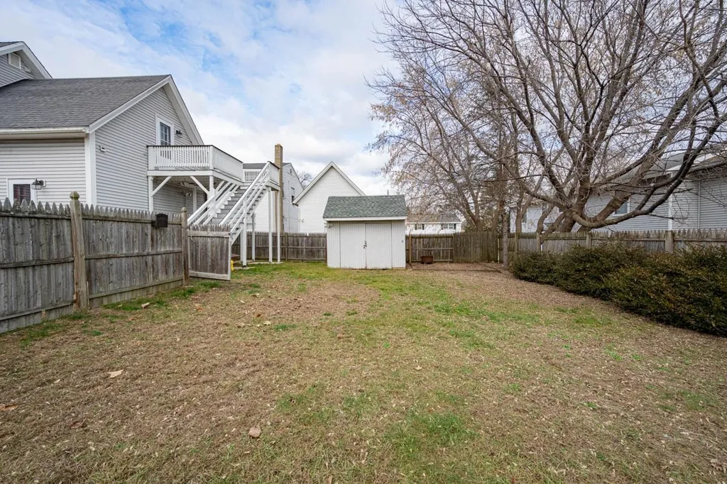 257 Calef Road Manchester NH 03103