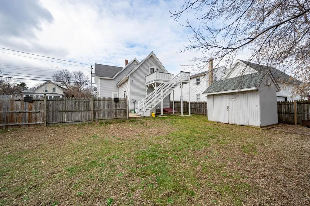 257 Calef Road Manchester NH 03103
