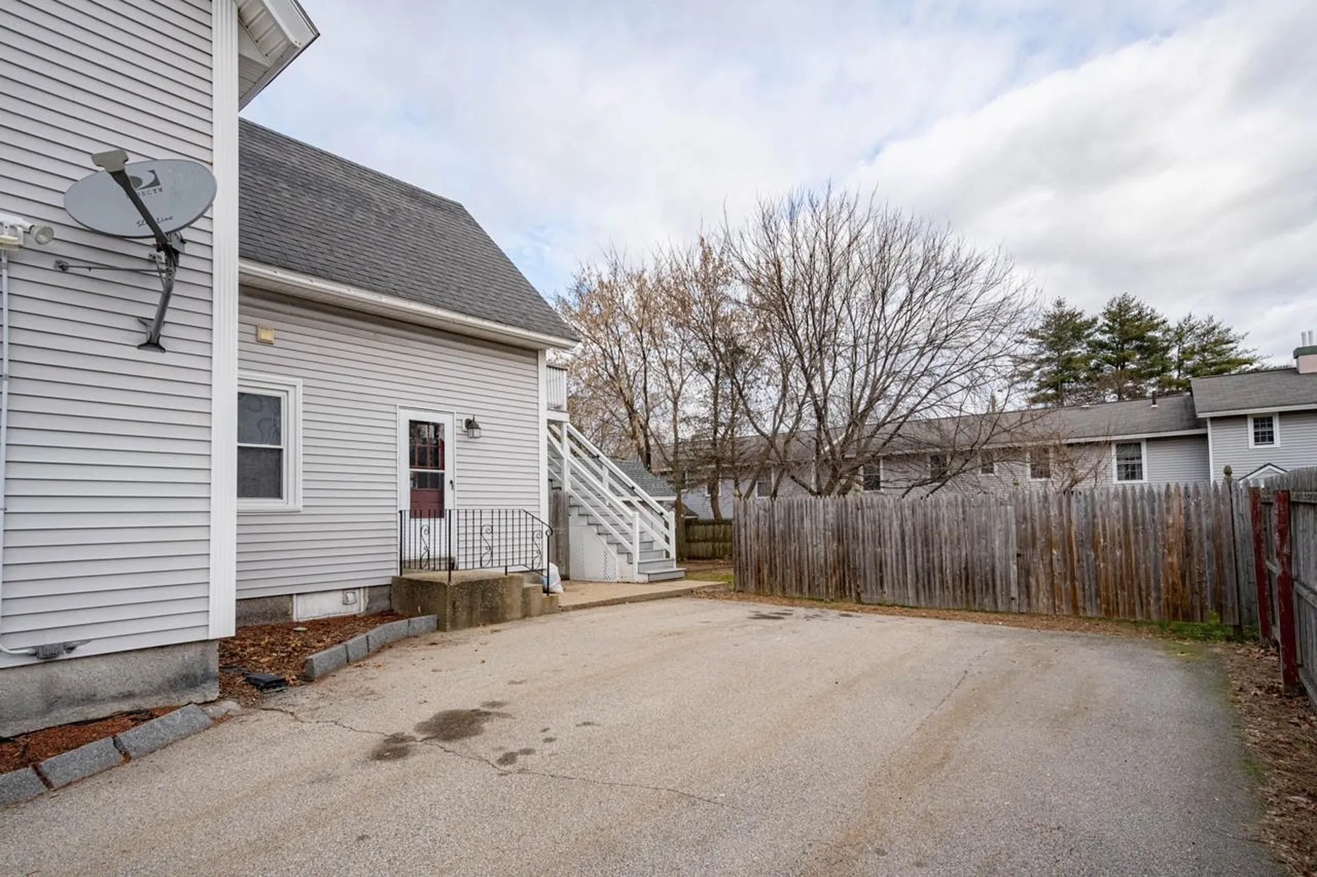 257 Calef Road Manchester NH 03103
