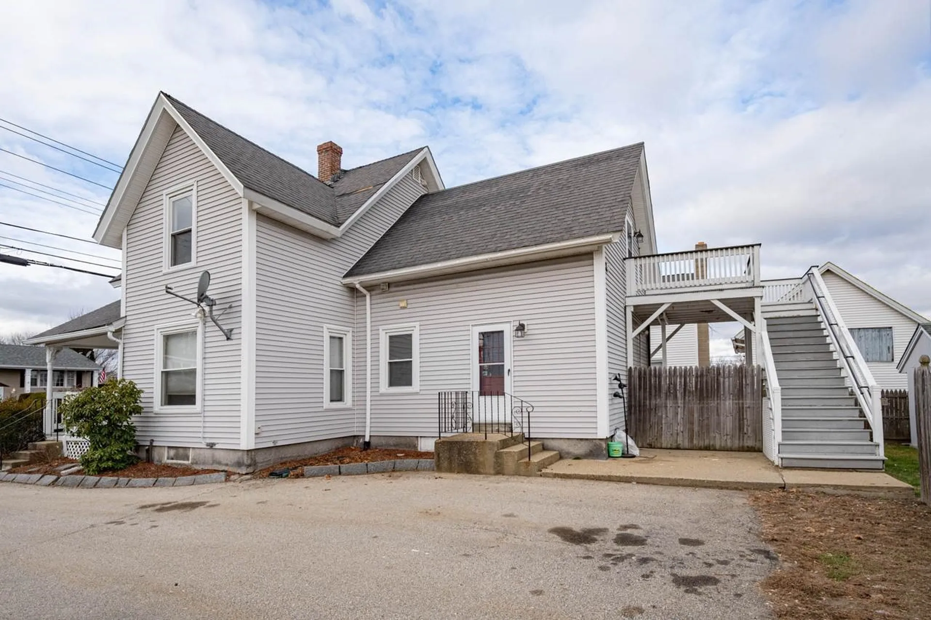 257 Calef Road Manchester NH 03103