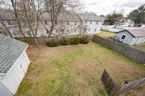 257 Calef Road Manchester NH 03103