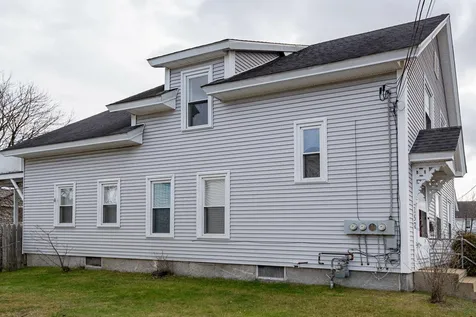 257 Calef Road Manchester NH 03103