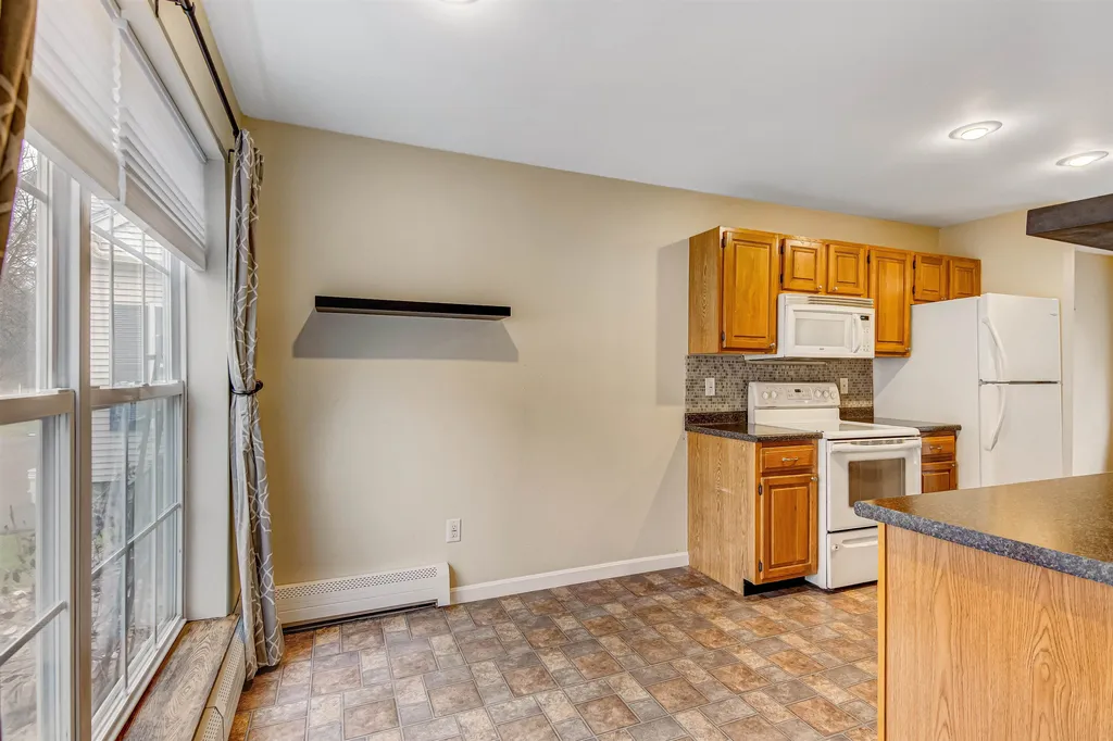 128 Indian Circle Colchester VT 05446