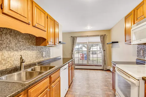 128 Indian Circle Colchester VT 05446