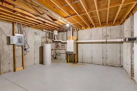 128 Indian Circle Colchester VT 05446