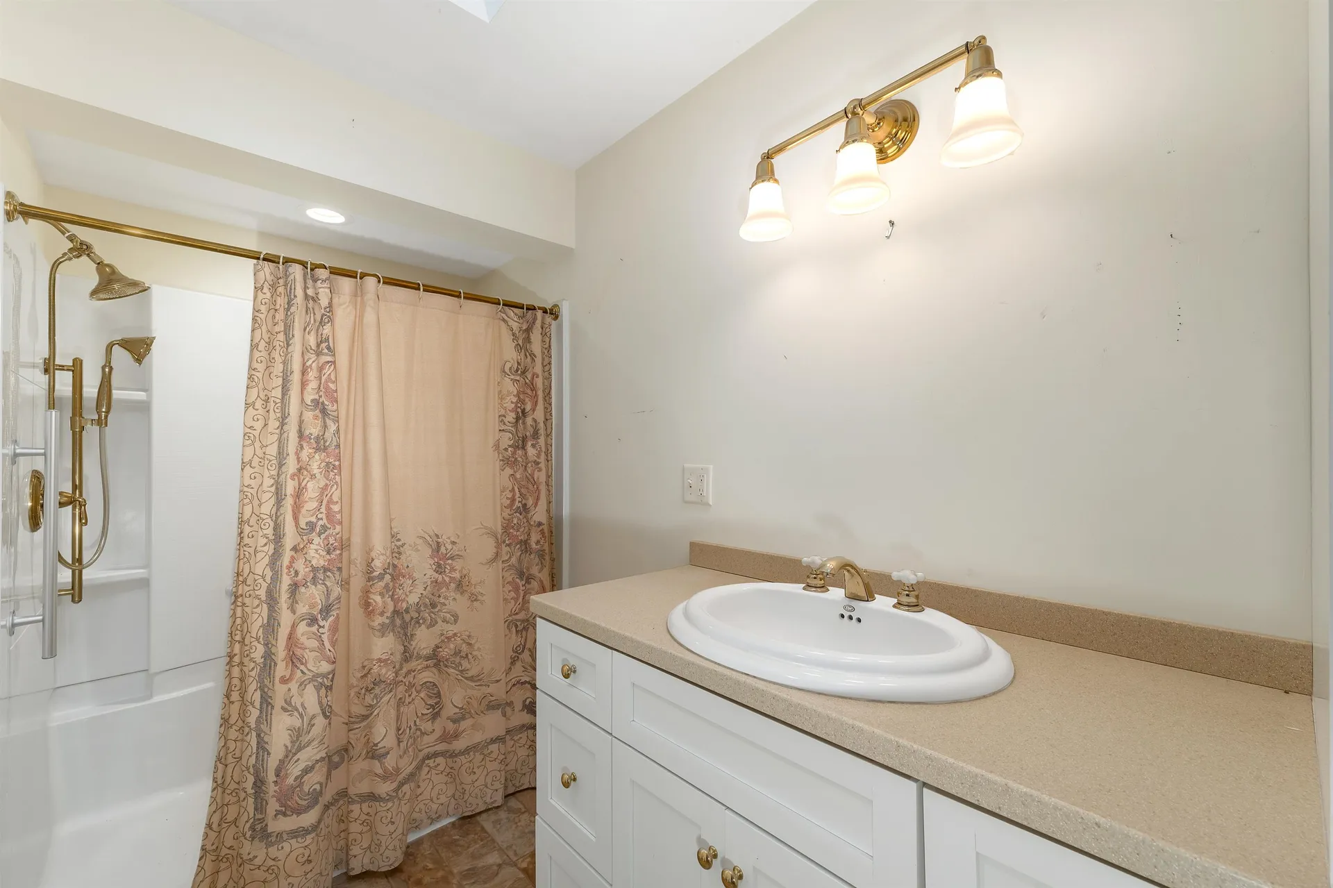 109 Court Street Dover NH 03820