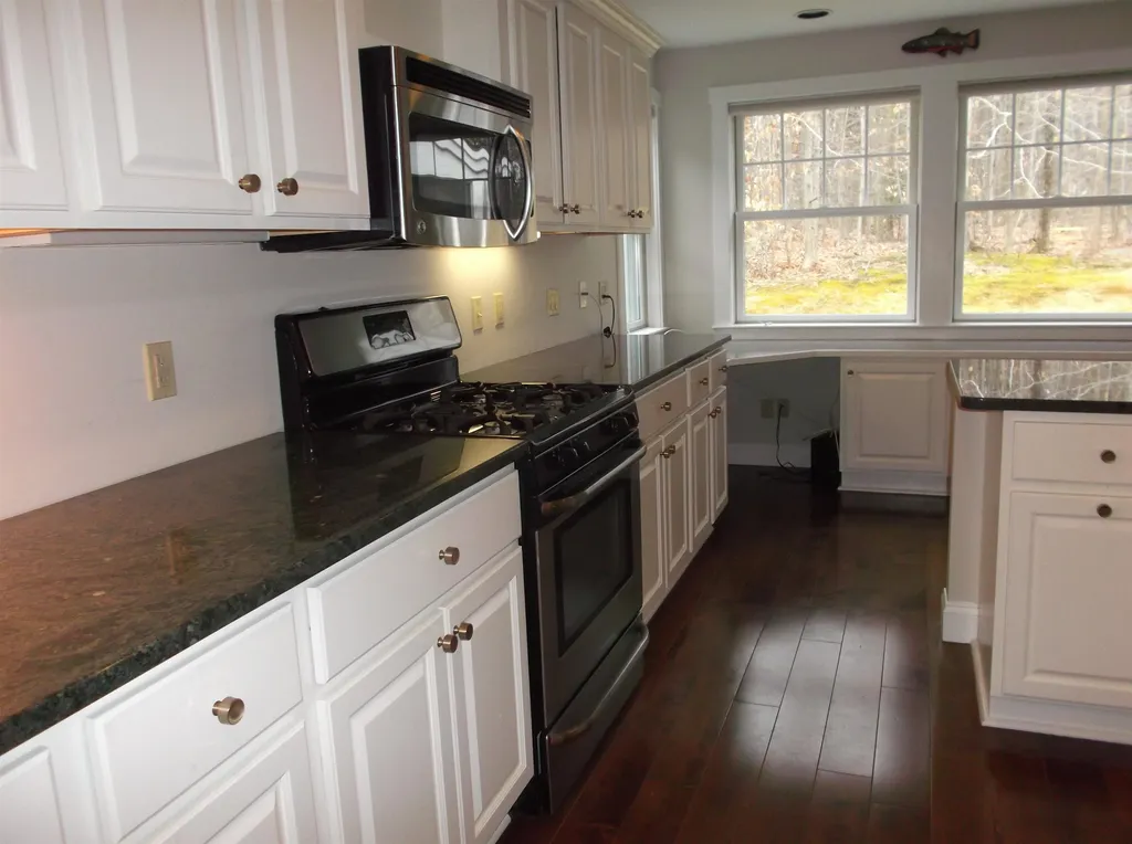 12 Stannard Drive Essex VT 05452