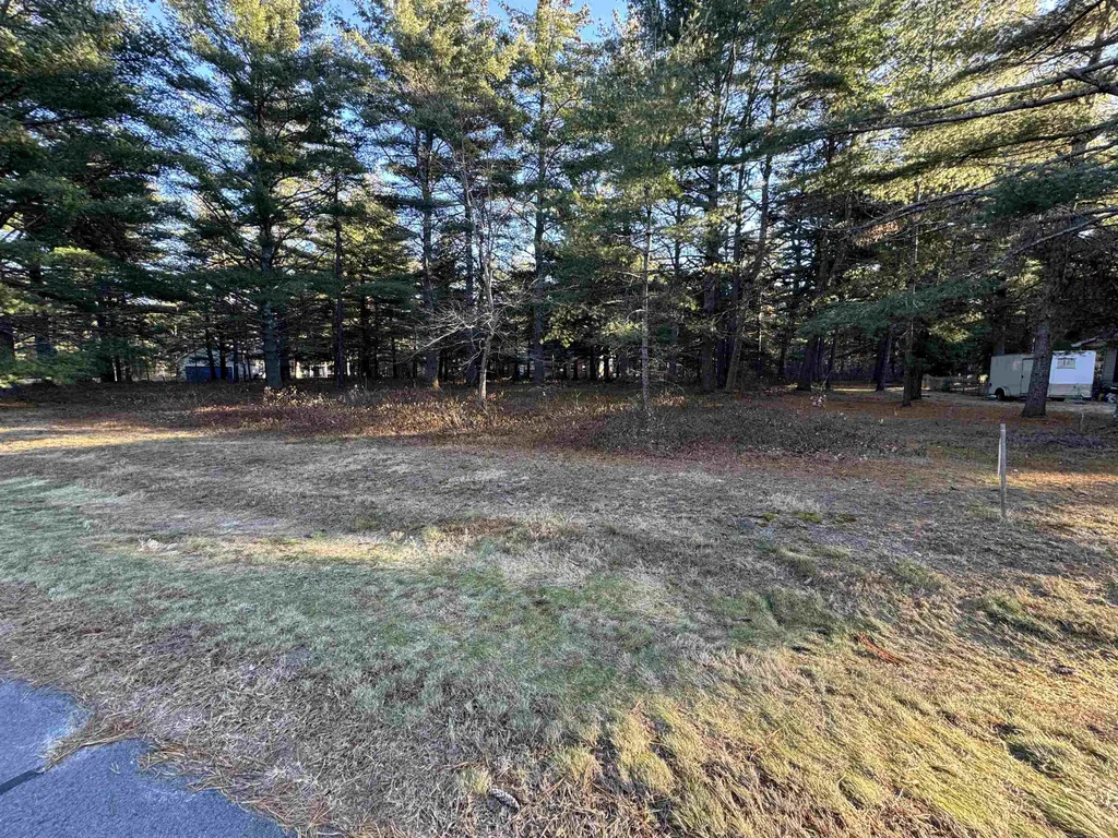 12 Logan Way Ossipee NH 03890