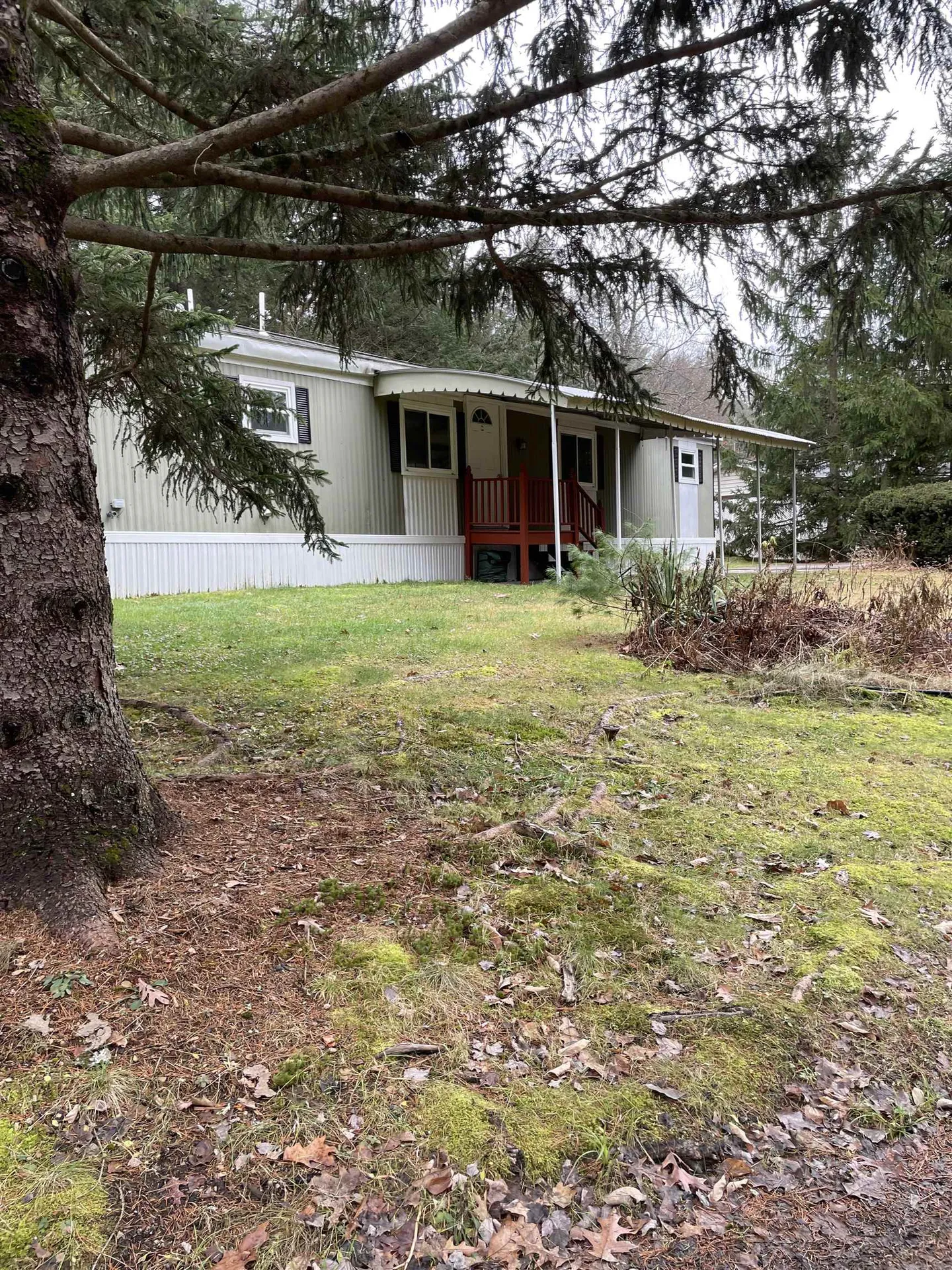5 Matthew Road Hooksett NH 03106