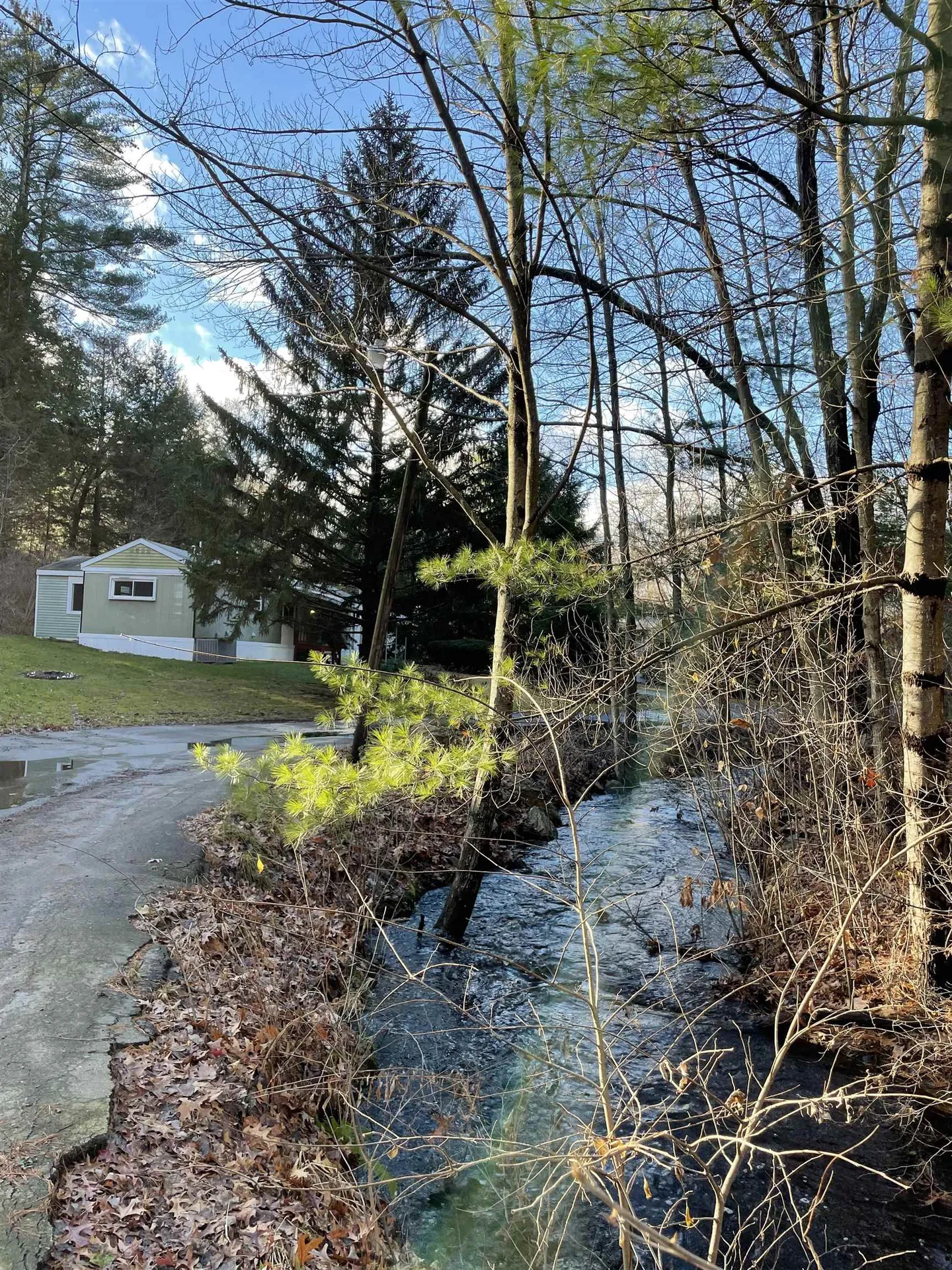 5 Matthew Road Hooksett NH 03106