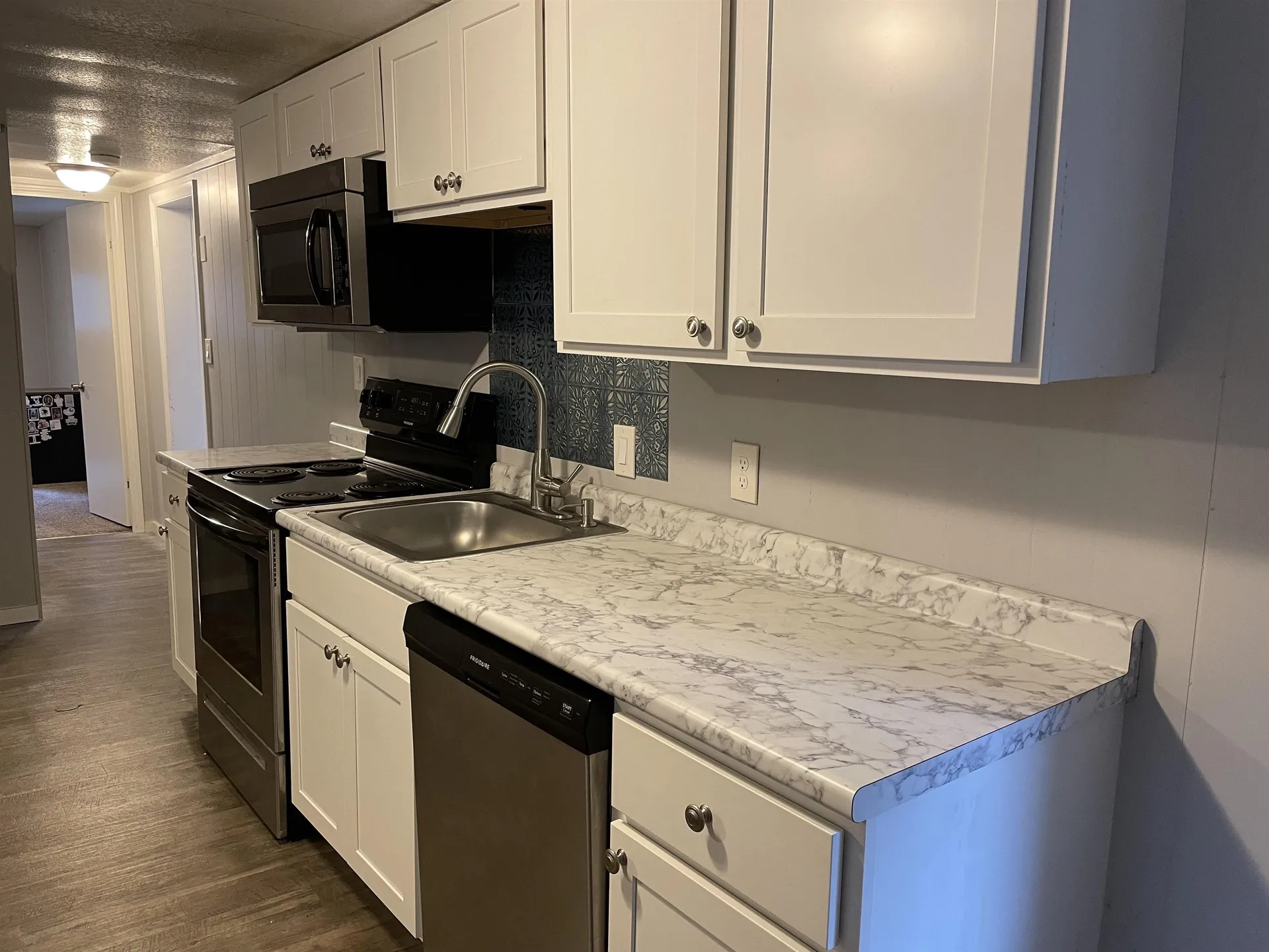 5 Matthew Road Hooksett NH 03106