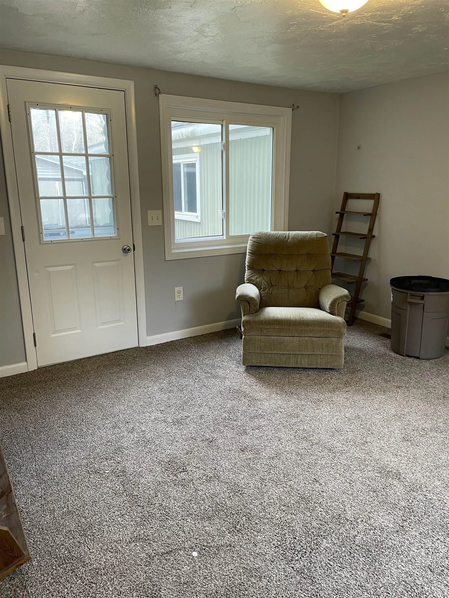 5 Matthew Road Hooksett NH 03106