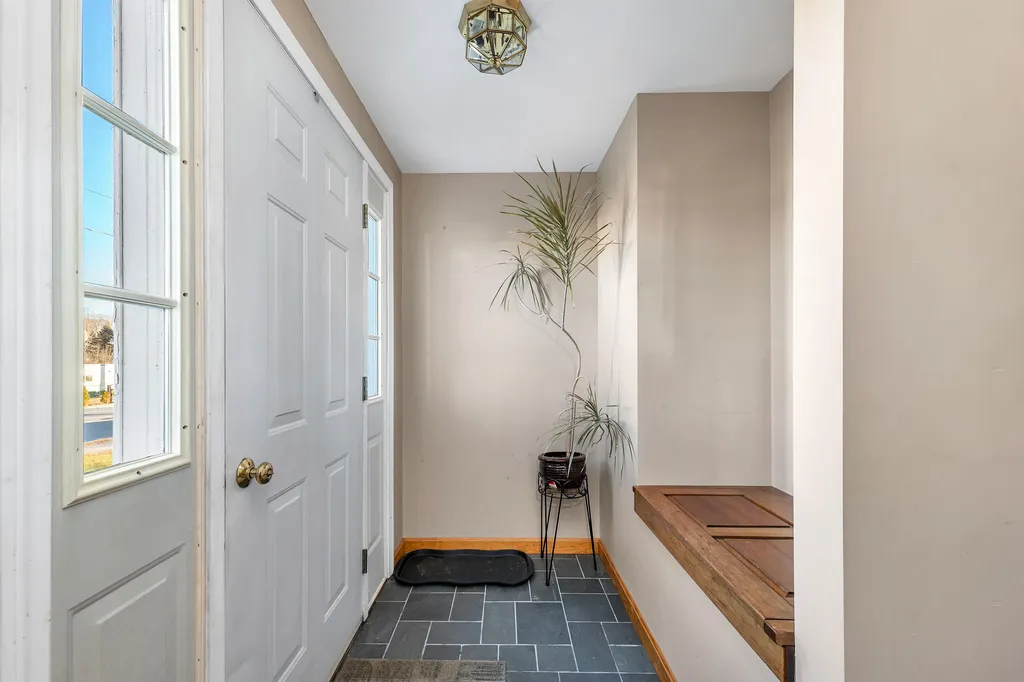 15 Cram Avenue Pittsfield NH 03263