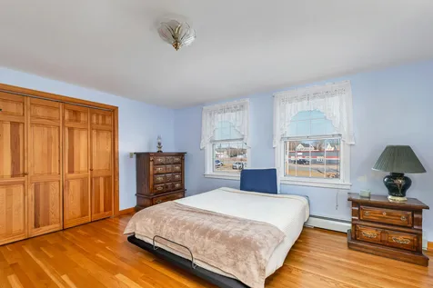 15 Cram Avenue Pittsfield NH 03263