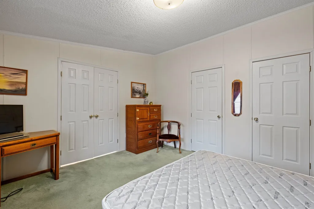 73 Dudley Circle Laconia NH 03246