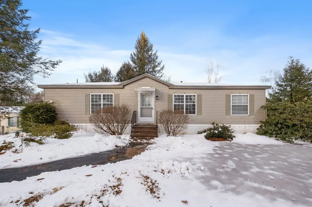 73 Dudley Circle Laconia NH 03246