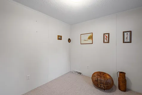 73 Dudley Circle Laconia NH 03246