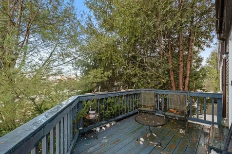 73 Dudley Circle Laconia NH 03246