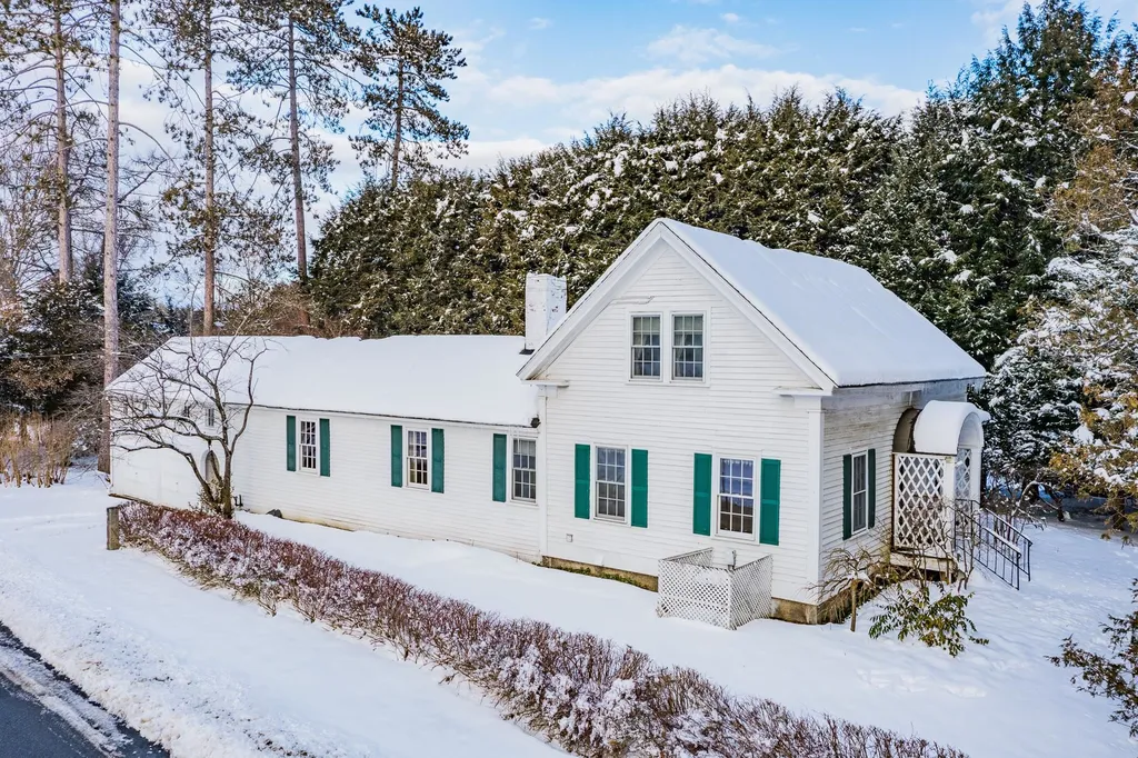 27 E. Wheelock Street Hanover NH 03755
