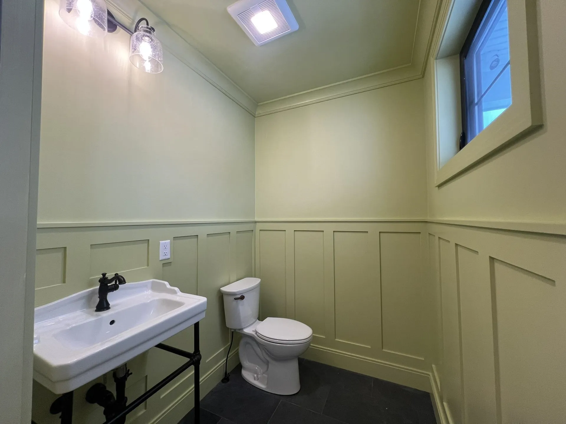 235 Sage Lane Portsmouth NH 03801