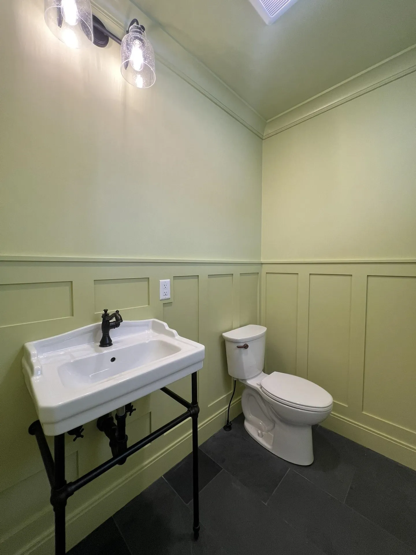 235 Sage Lane Portsmouth NH 03801