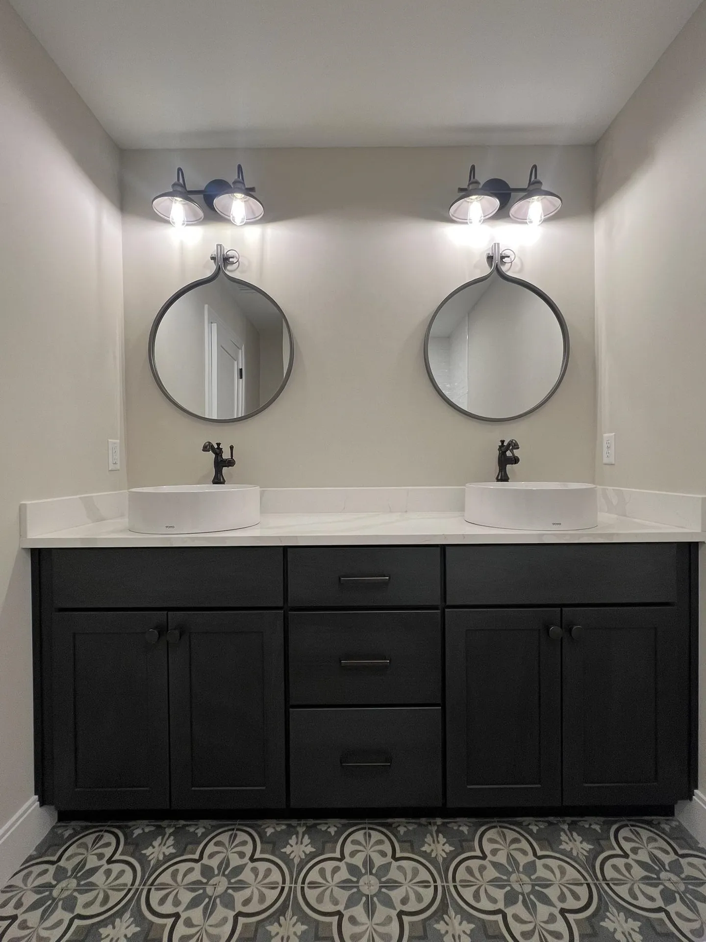 235 Sage Lane Portsmouth NH 03801