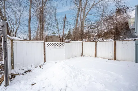 4 Mustang Lane Londonderry NH 03053