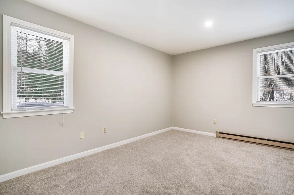 6 Linda Lane Stratham NH 03885