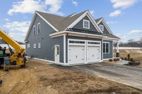 221 Sage Lane Portsmouth NH 03801